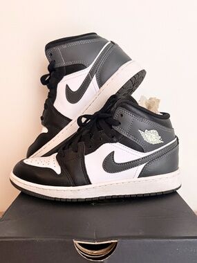 Nike Air Jordan 1 Mid (Black/Iron Grey/White - Size 4.5Y)